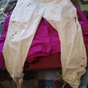 Chicos Capri cargo pants
